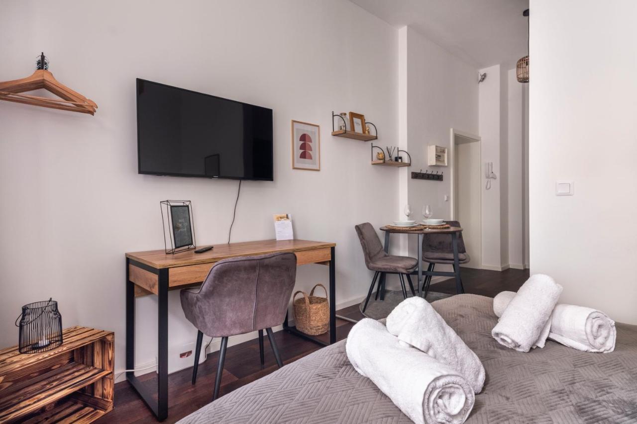 Central Apartment In Heart Of Berlino Esterno foto